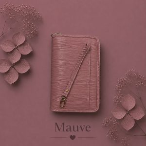 https://prettythings.dk/wp-content/uploads/2026/07/Soft-Saffaino-A6-pung-Mauve.jpeg