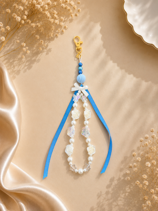 https://prettythings.dk/wp-content/uploads/2026/09/Charm-lysblaa-kugle.png